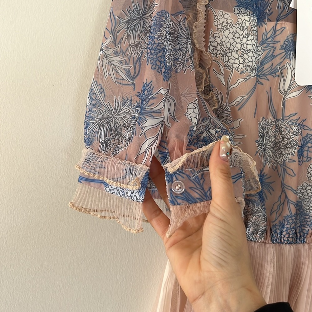Chicwish- Floral Pleated Dress With Ruffle Detail - L - Picture 11 of 15